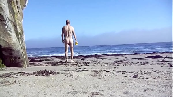 thumb visiting a nude beach