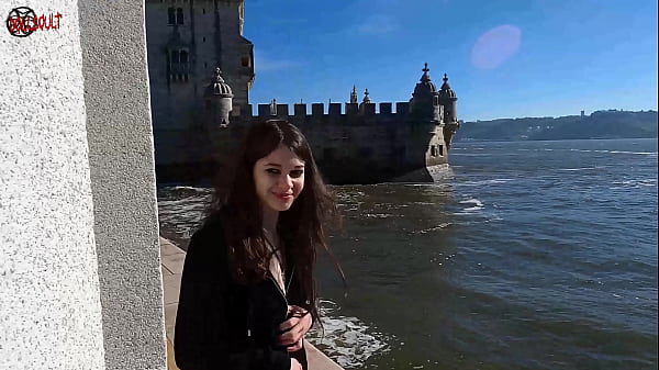 Extreme and risky public flashing in Lisbon - DOLLSCULT
