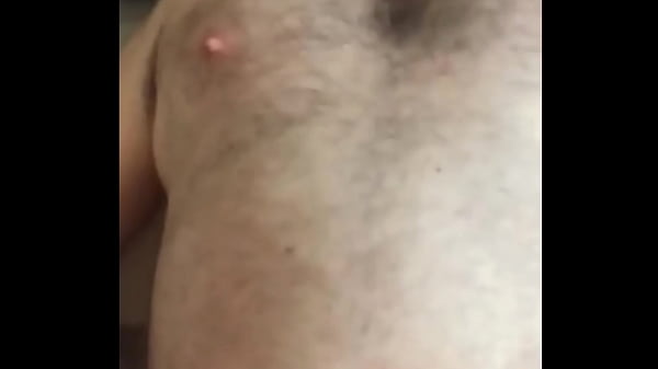 Compilação de homens heterossexuais gordinhos sendo penetrados pela primeira vez