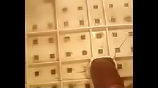 Download Video - verga sale un rato de su hueco para masturbarse