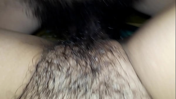 Đụ bạn gái chảy nước lồn tèm lem