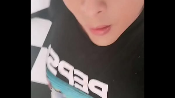 Download Video - Hola chicos estoy en puente&period; De&period; Espa&ntilde;a banco bcp 932452424 me encanta pasarla muy bien ven vicitame&period;