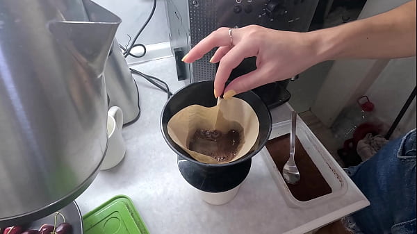 I Forgot Milk For Her Coffee AGAIN So I Gave Her A DOUBLE CREAMPIE