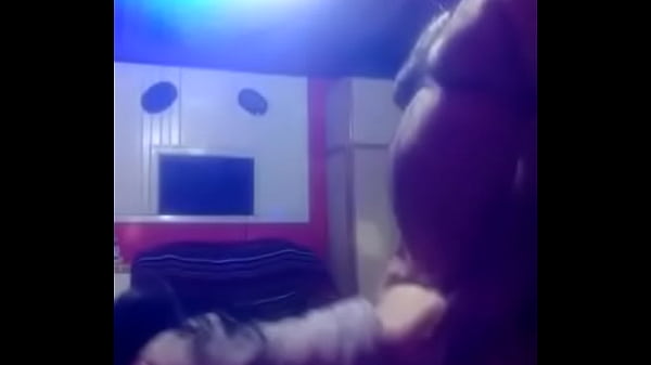 mulher    de  24 anos    e o coroa  se deliciado  com  uma  bela   foda tiuzao voltou  com  muitos  filmes  novos  ---ooobaaaaa----