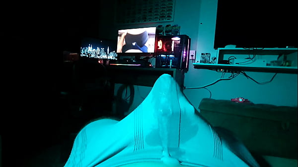 Using 3 vibrators at the same time to cum throu...