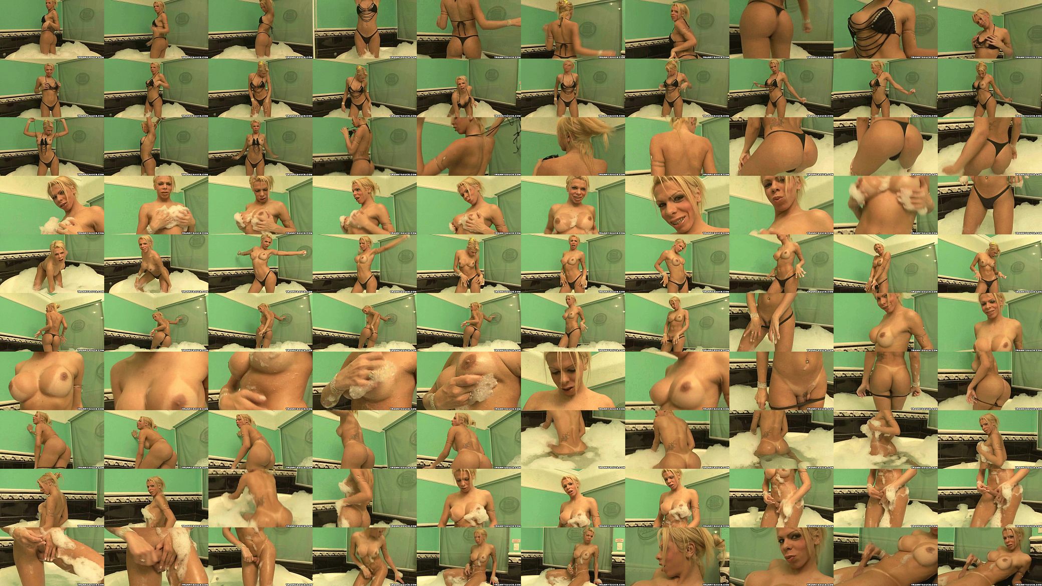 Blonde shemale babe jerking it in the bathtub 预览图