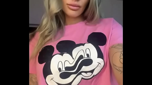 Mommy is ready for milking