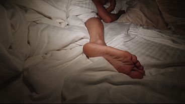 Woke up the baby and made her cum from a big dick