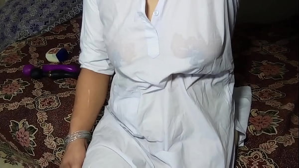 Feel me and my hot sensual erotic desi indian body, Amrozia from netuandhubby