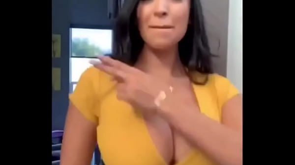 Who Is This  -  Big tits dancing milf shikogami love 7 sec