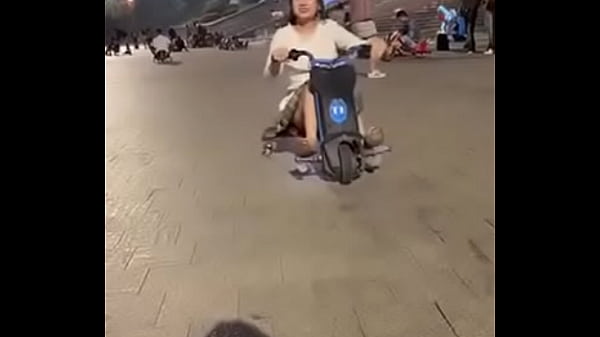 Video x&aacute;c minh