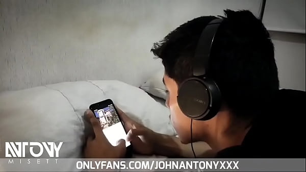 约翰·安东尼被室友操了