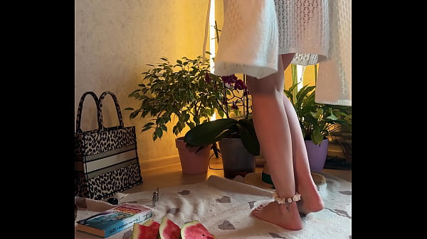 Your sunny girl knows how to enjoy any situation?