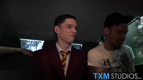 Hot Aaron twink loves double penetration and do...