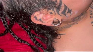 Essa casada que n&atilde;o depila nada foi pra favela dar pros 2 irm&atilde;os enquanto o marido trabalhava