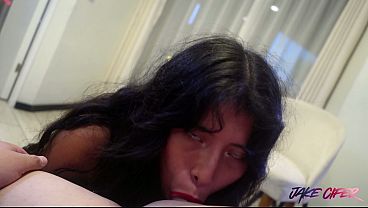 My shy friend comes to visit me on Valentine's Day, and I cum inside her