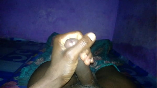thumb midnight nut