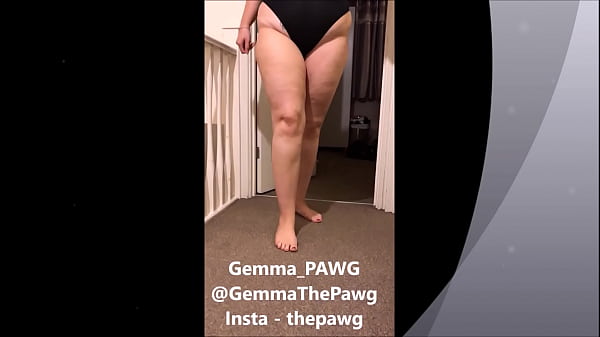 Big Booty Pawg Oiling her Booty