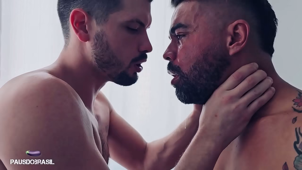 GOLPEAR CON CON LA GRAN POLLA EN EL JODER
                    cum big cock dick big ass grande big cock big dick grosso gay amateur gay blowjob gay sex gay anal gay porn muchos negros