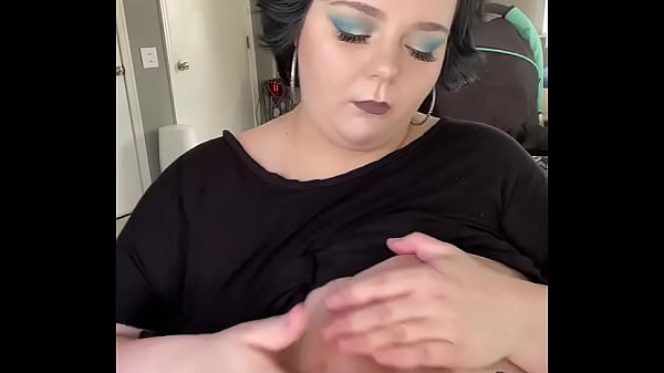 big titty bbw shows off tits
