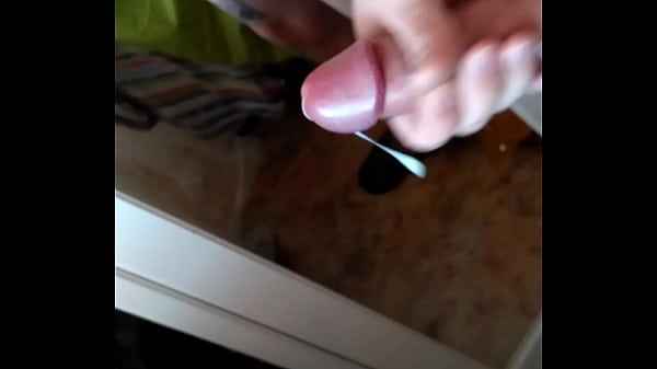 Young dick cums