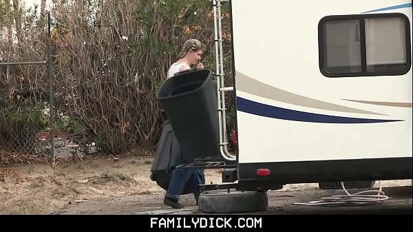 FamilyDick - Single StepDaddy Breeds Inexperien...