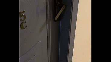 Esposa safada mamando o vizinho!