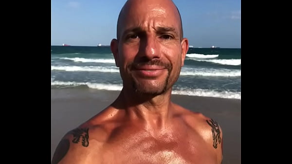 THE HAPPY PORNSTAR MAXXX LOADZ