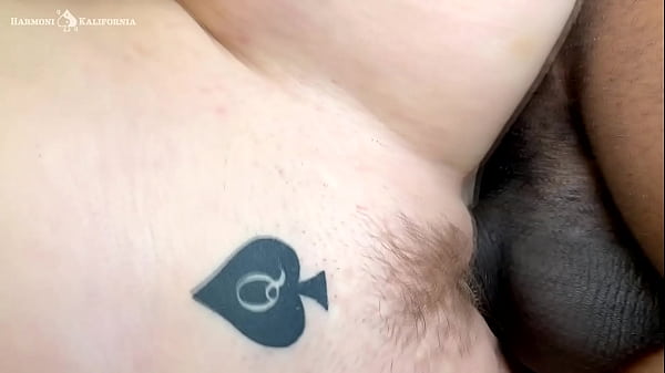 Black Cock Queen Harmoni Kalifornia fode o pau polegadas de Boswell Black!