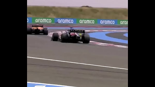 Equipe britânica botando velho aposentado pra mamar pelo amor de deus tenha piedade Mclata