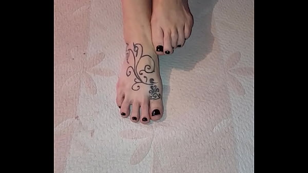 stellahj ME gamaei kai ta glyfh ola ...