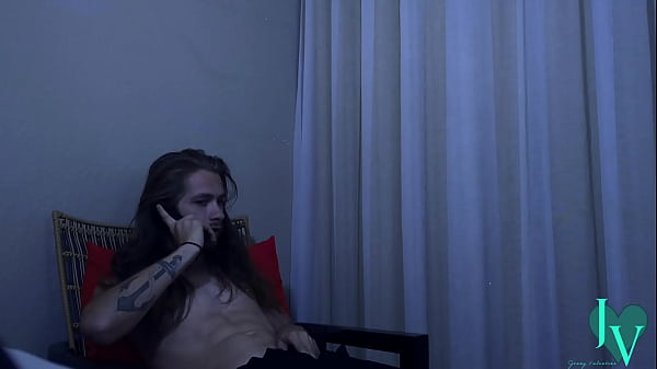 Download Video - FREE Long Distance Love &ast;Jonny Valetine&ast;