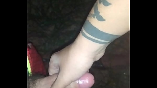 Travesti gulosa chupa muleque novinho pintudo