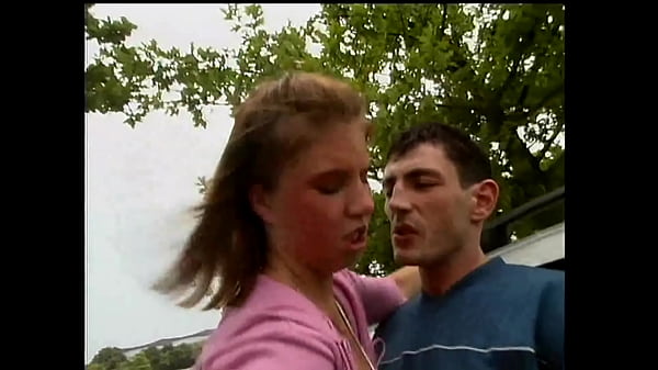 Étranger Veut Ma Chatte Dans La Voiture