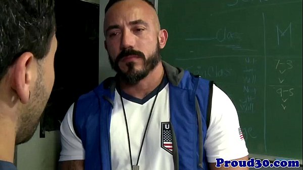Download Video - Muscular coach assfucking sporty inked jock
