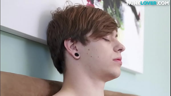 Amateur jock teases his body and masturbates fo...