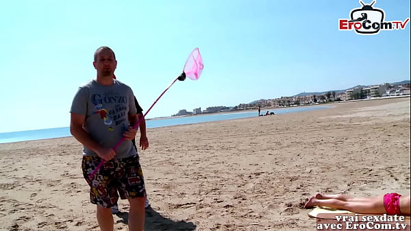 french amateur brunette try homemade anal after beach