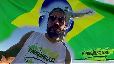 FUDENDO A MORENA NINFETA