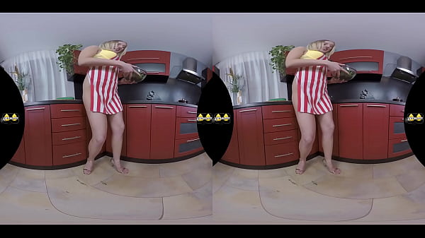 VR Pissing In The Kitchen