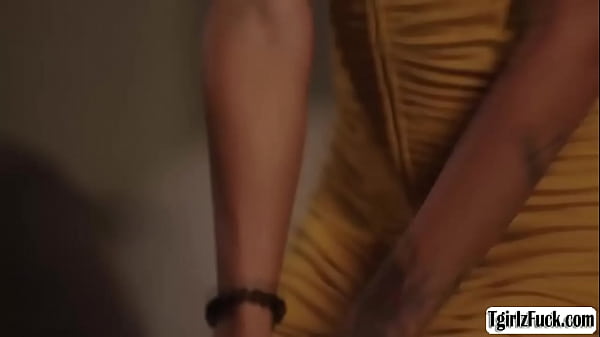 Busty transsexual Daisy Taylor big asshole anal barebacked