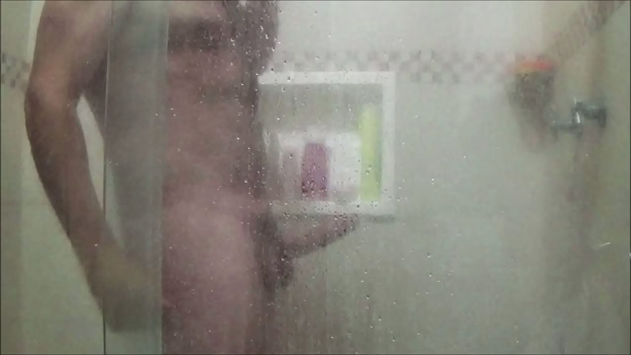 Gente! Meu tio est&aacute_ hospedado aqui e olha o que filmei ele fazendo!