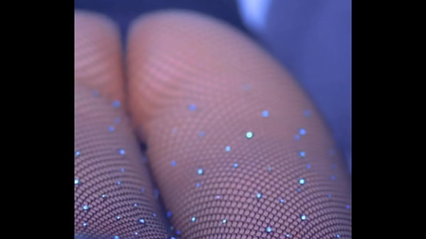 Girl's Puffy Pussy Meets Glass Dildo A Sensual Exploration