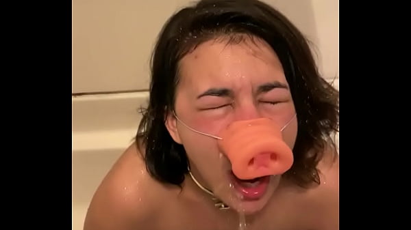 Download Video - Piss Pig Bailey Wilder swallows