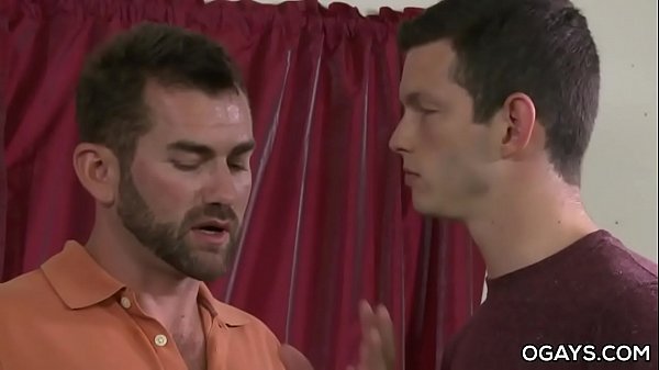 Download Video - Benn Height sucks his mentor's thick cock