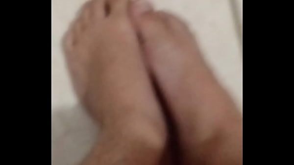 Fudendo gostoso m&atilde;e do meu amigo enquanto come minha namorada