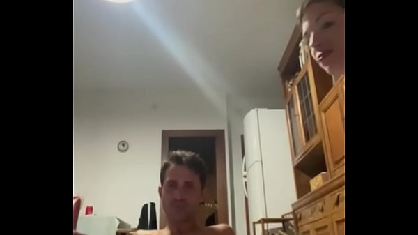 Gozei AO VIVO enquanto era observada