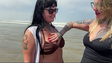 On Guarujá Beach we found a prostitute in the middle of the sea! And we called her over to fuck her right there in public! She had a pink pussy.