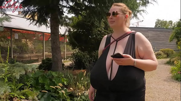 Download Video - Big tits public no bra