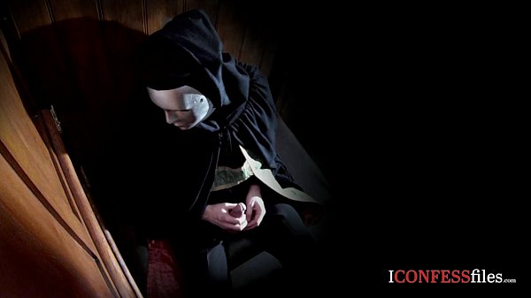 Download Video - ConfessionFiles&colon; Curvy British Babe in Action