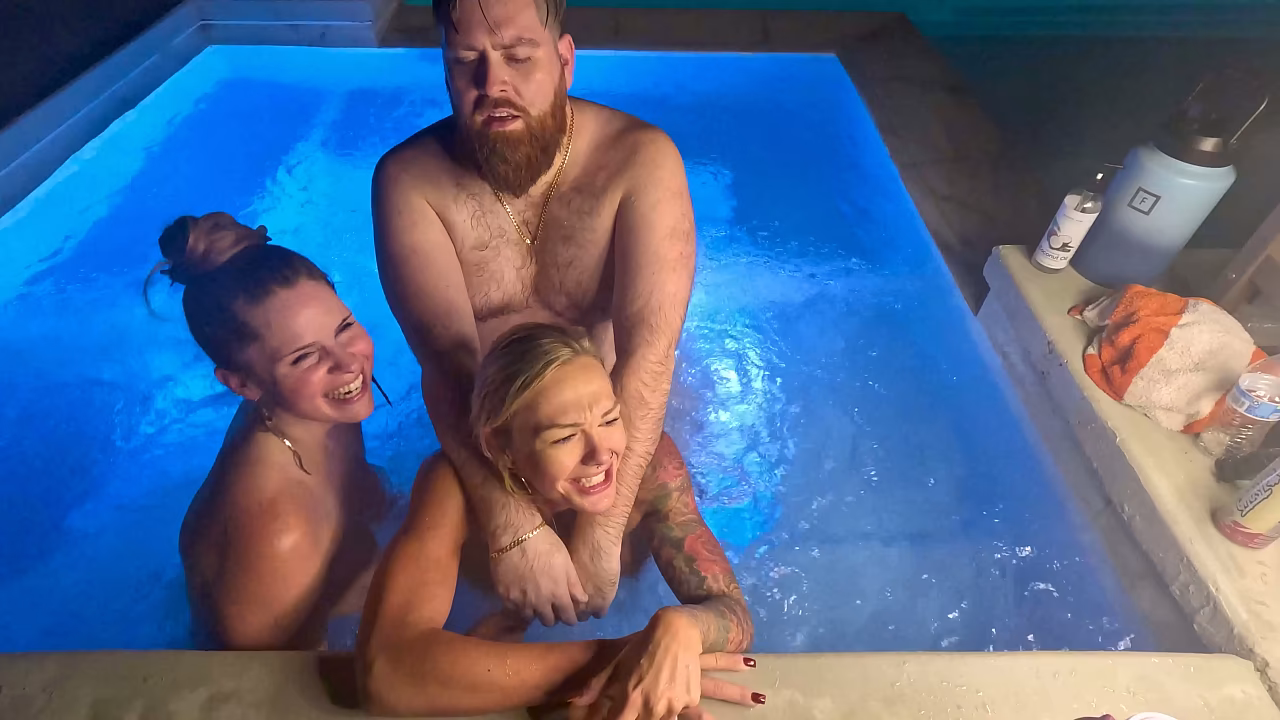 Hot Tub Threesome With Deliah Grace &amp_ Scarlett Gushes WCA Productions